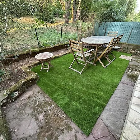Avec Jardin Et Terrasse Comprenant 2 Au Calme à Proximité Du Centre Ville, à 5 Minutes Du Du Salagou Apartamento *
